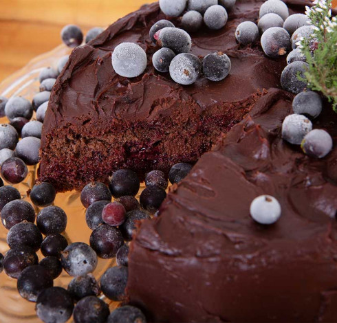 Tort czekoladowo - porzeczkowy